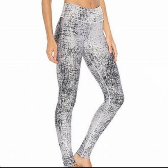 Alo Tech Lift Leggings - Picture 1 of 12